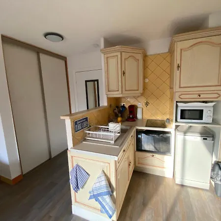 Apartment Au Lagon Bleu A Frejus, Garage, Tennis & Piscine 1200 M2