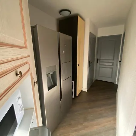 Au Lagon Bleu A Frejus, Garage, Tennis & Piscine 1200 M2 *